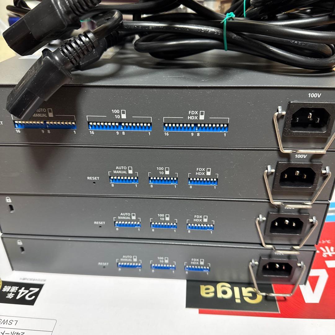 富士通　スイッチングハブ SH1516ATD 1台　SH1508ATD 3台