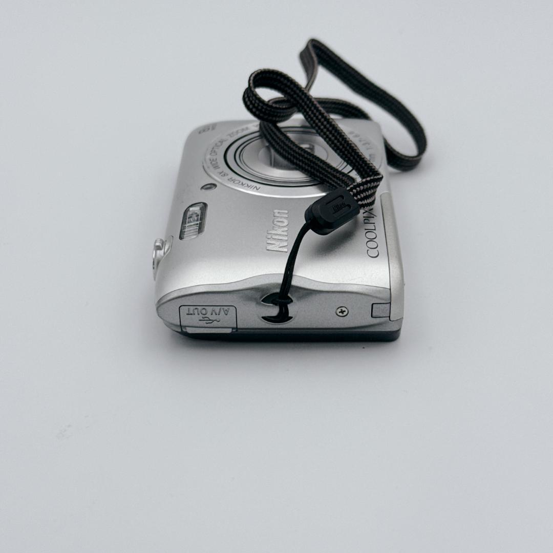 【概ね美品】Nikon COOLPIX A300 デジタルカメラ シルバー