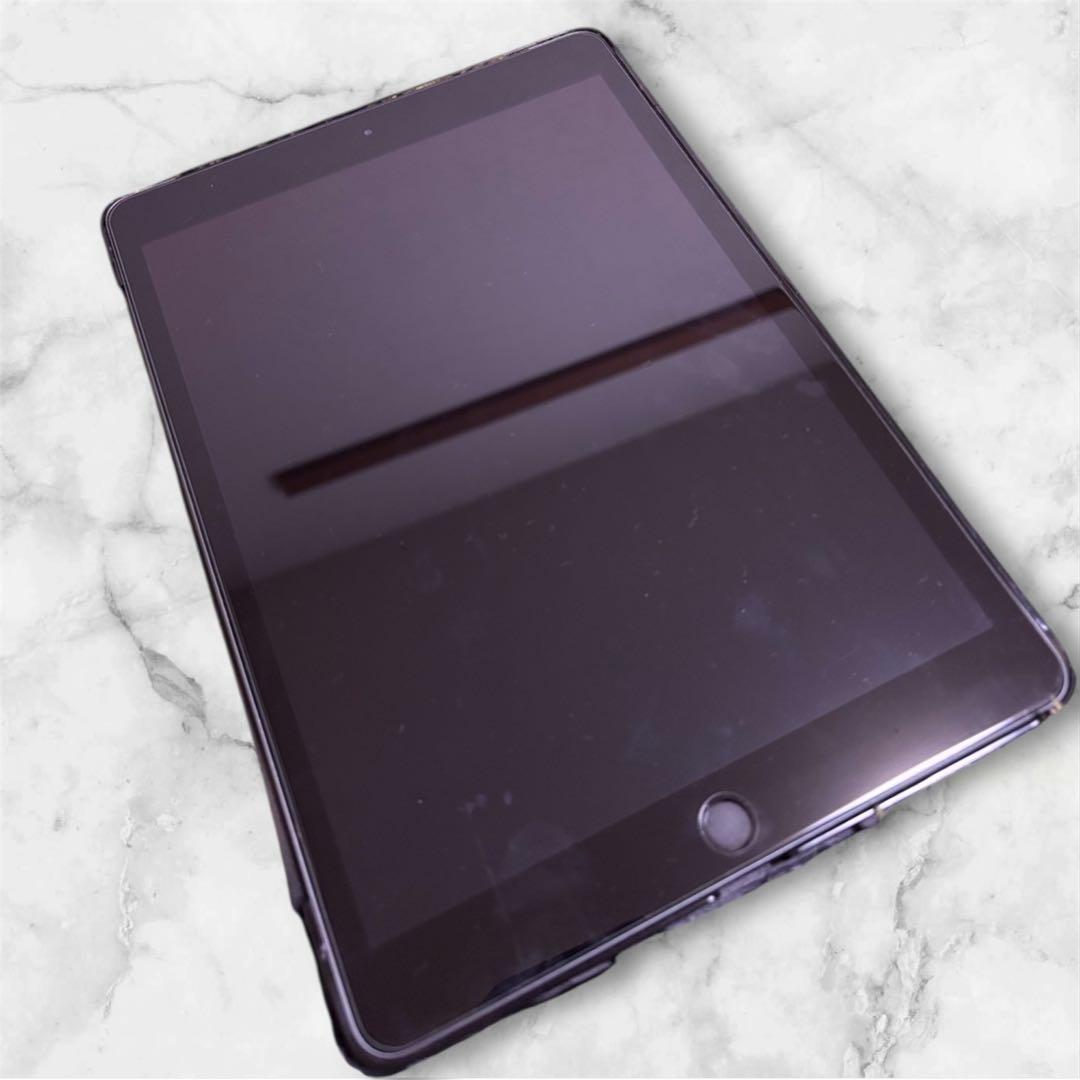 Apple iPad 第7世代 WiFiモデル 本体 シルバー 32GB