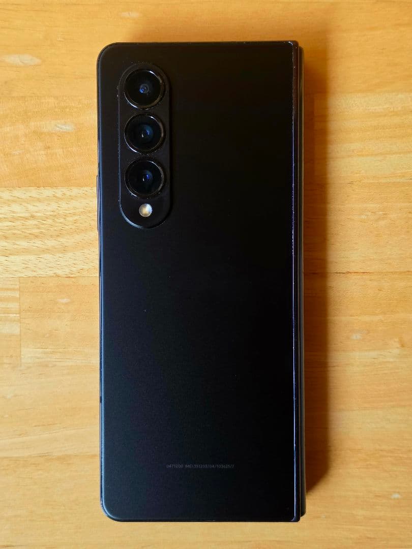 Galaxy Z Fold 4 256GB＋Sペン　おまけケース2種＋マグネット