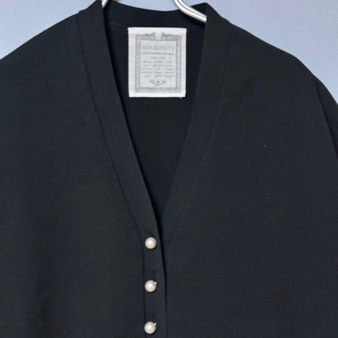 未使用　BEARDSLEY パールボタンカーディガン　BLACK FREE
