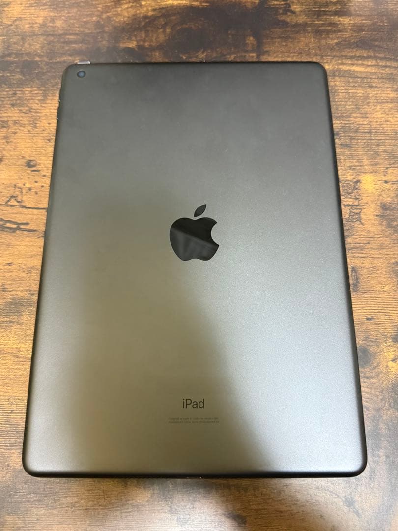 Apple iPad (第7世代) 32GB スペースグレイ　Wi-Fiモデル