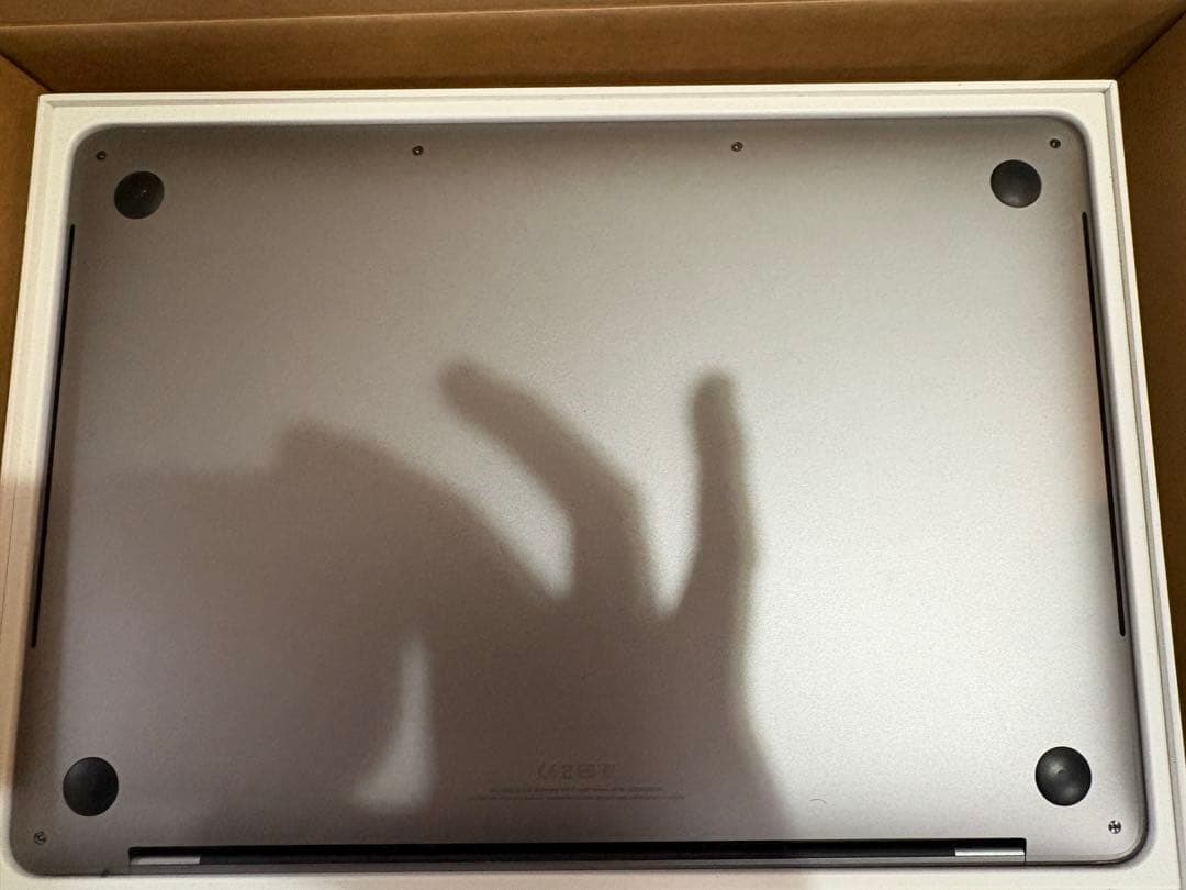 MacbookPro 2020 13インチ256GB