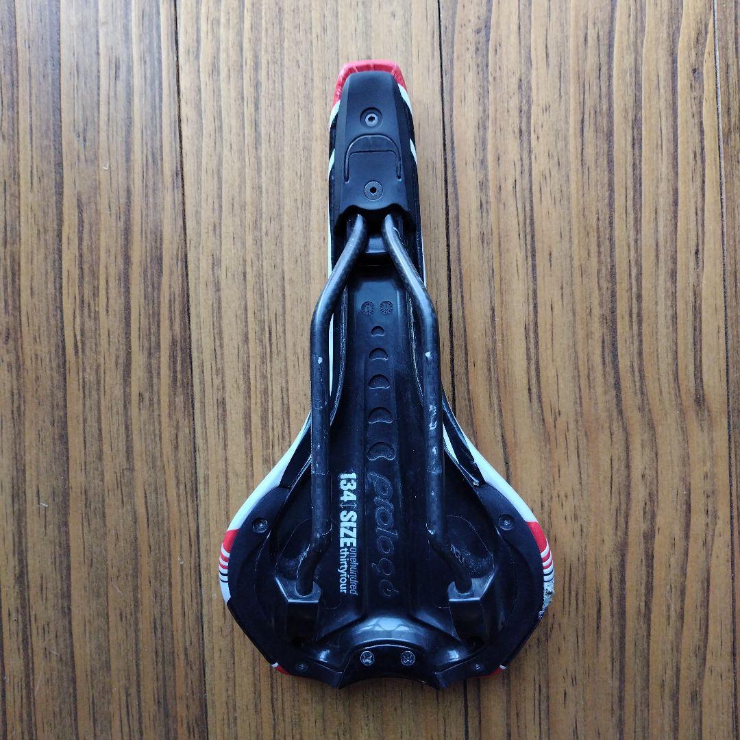 値下げします!Prologo 134サイズ サドル ホワイト・レッド