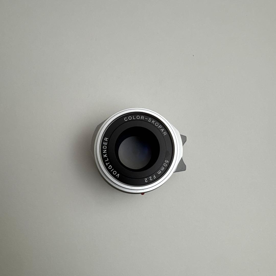 COLOR-SKOPAR 50mm F2.2 保護フィルター付き