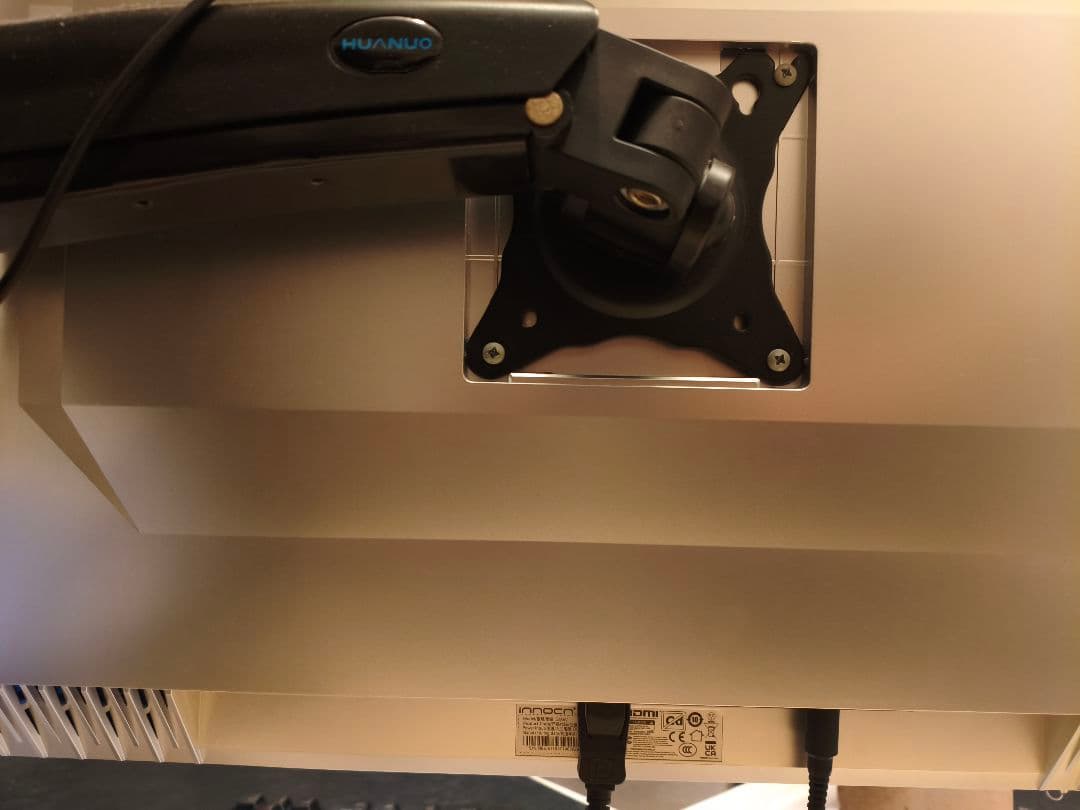 ディスプレイ・モニター本体 innocn 32m2v 4k MiniLED 144Hz HDR1000