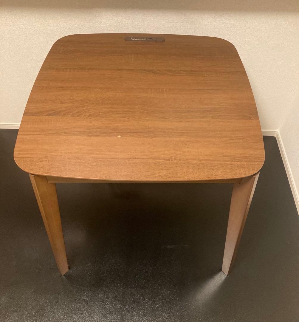 80cm ×80cm山善コンセントタップ付きダイニングこたつ