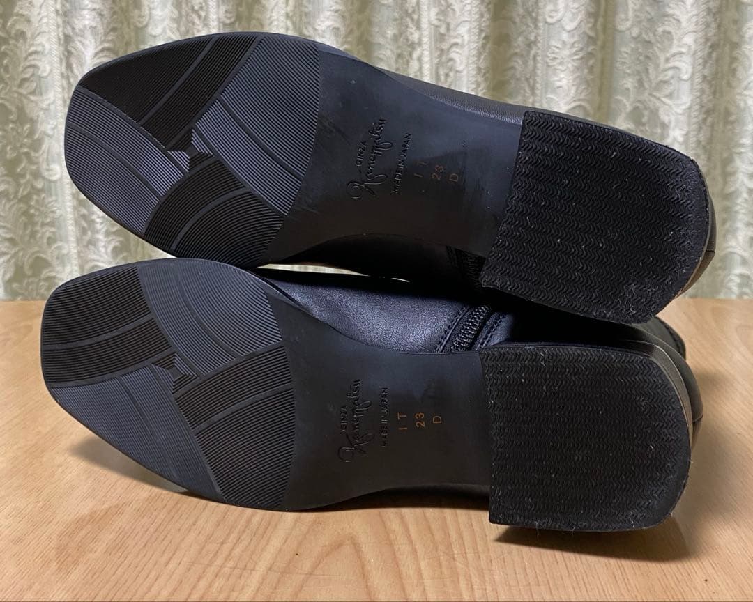銀座かねまつ　歩きやすい30mmヒールの晴雨兼用ソフトスクエアブーツ（現行品）