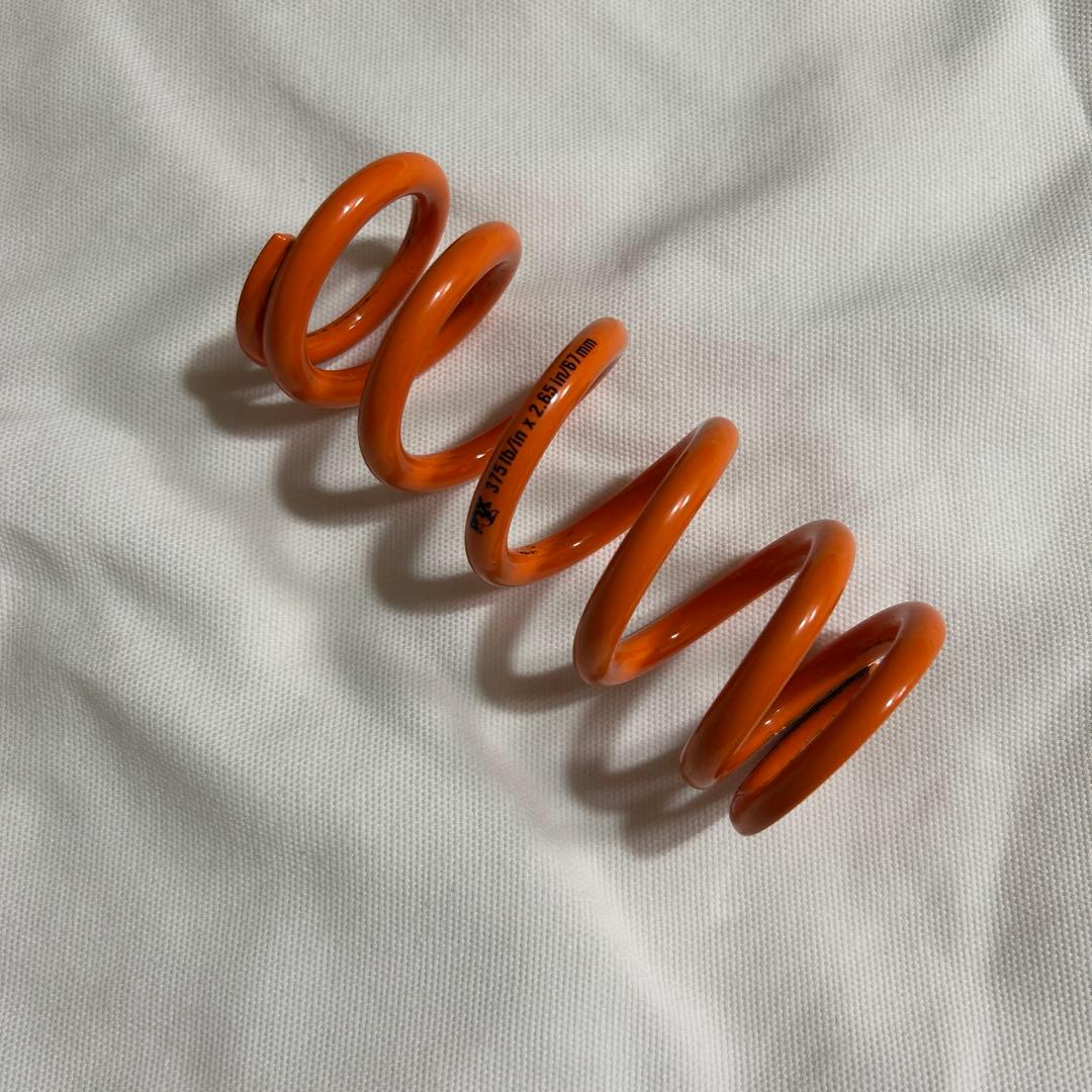【美品】FOX 軽量コイル スプリング 375x2.65/67mm