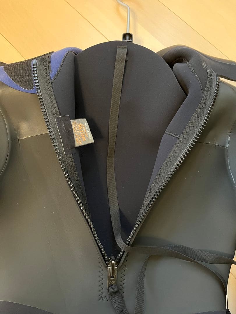 【美品】noise ノイズ ウエットスーツ 3ミリ フルスーツ メンズ
