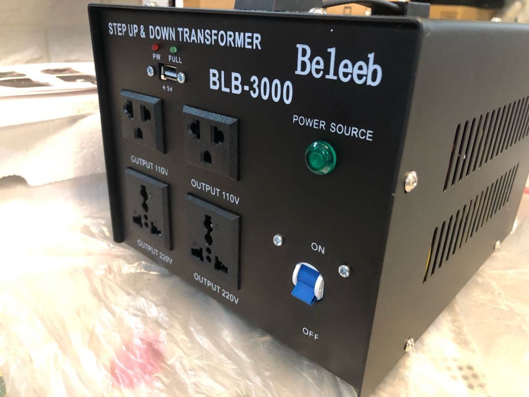 BLB-3000 変圧器 ステップアップ・ダウン 1回、2時間位使用のみ‼️