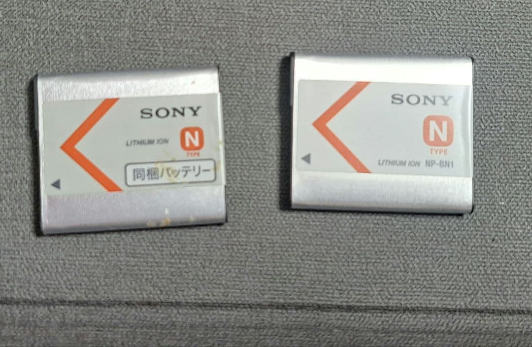 SONY Cyber-shot 紫