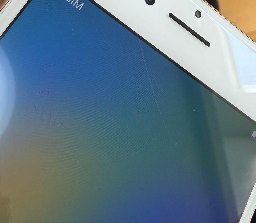 d*o様 Apple iPhone 8 ゴールド 本体