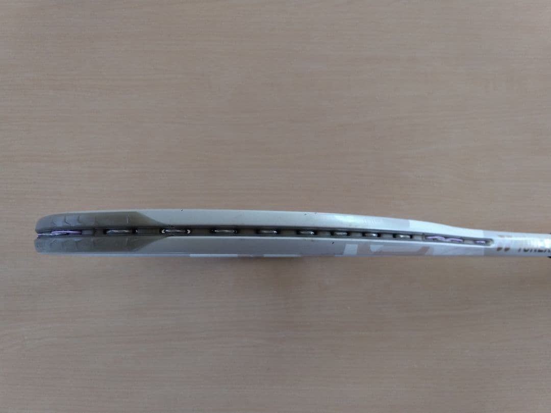 YONEX 　Vコア100 (グリップ２)