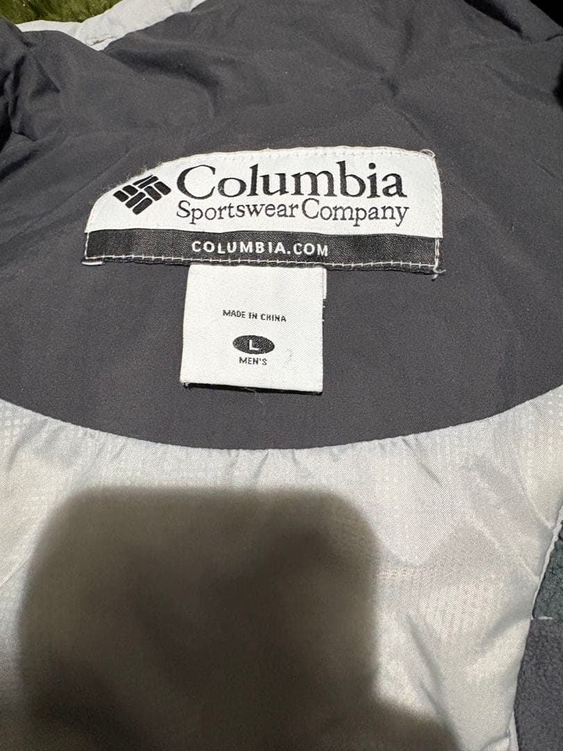 【即※】【Columbia】フード付き厚手ナイロンジャケット【コロンビア】