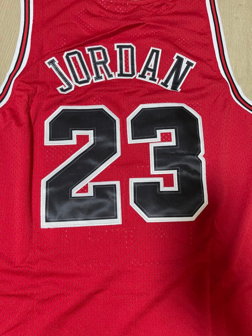 マイケル・ジョーダンのユニフォーム、ジョーダンのプリントサイン,bulls