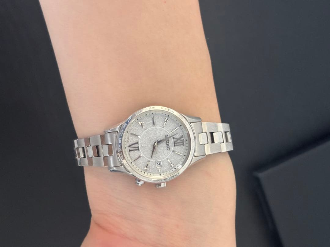 SEIKO ルキア 電波ソーラー腕時計 1B35-0AB0ラメ文字盤