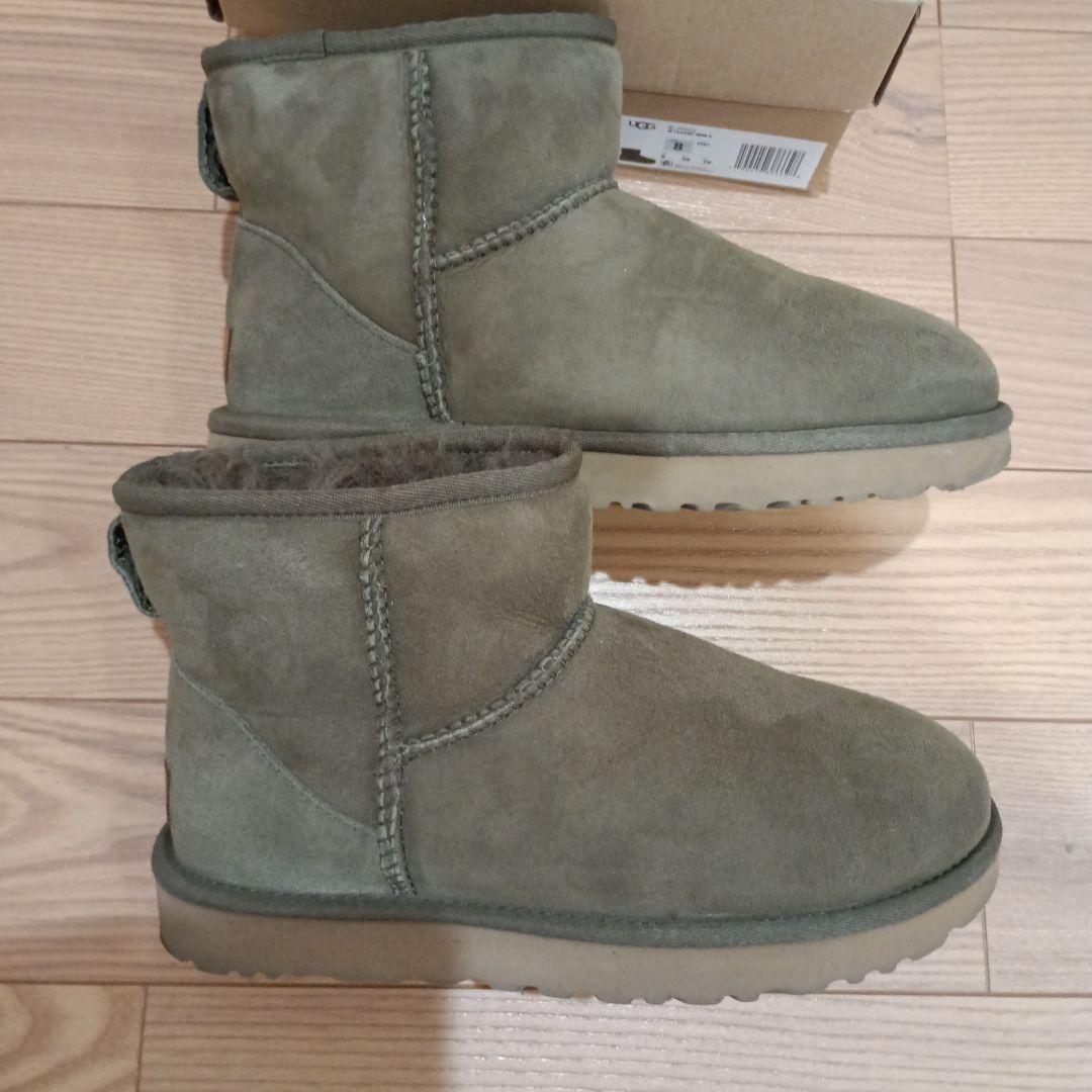 正規品　UGG クラシックミニ　W8