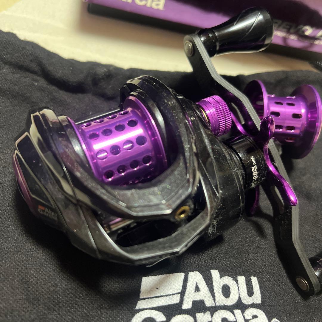 【美品】アブガルシア　REVO EXD SHS-L 社外品ノブ
