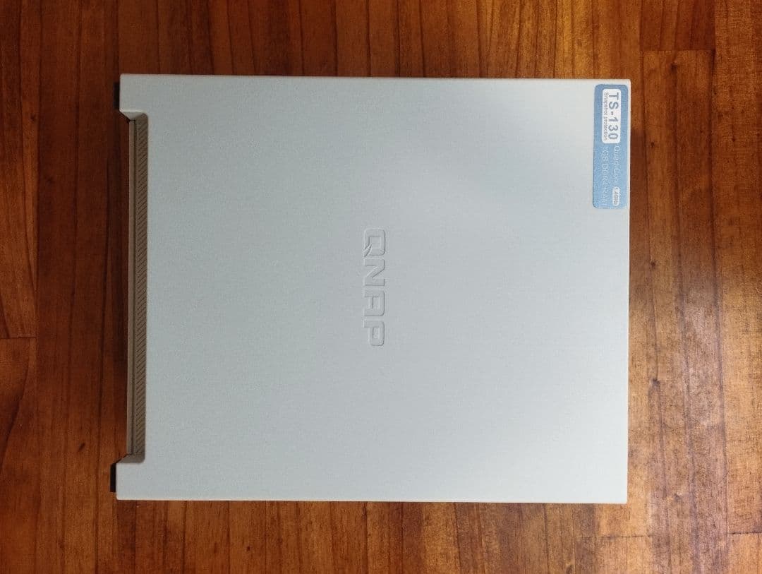 外付けハードディスク・ドライブ QNAP TS-130 nas