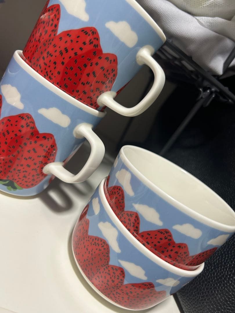マリメッコ イチゴ 食器セット
