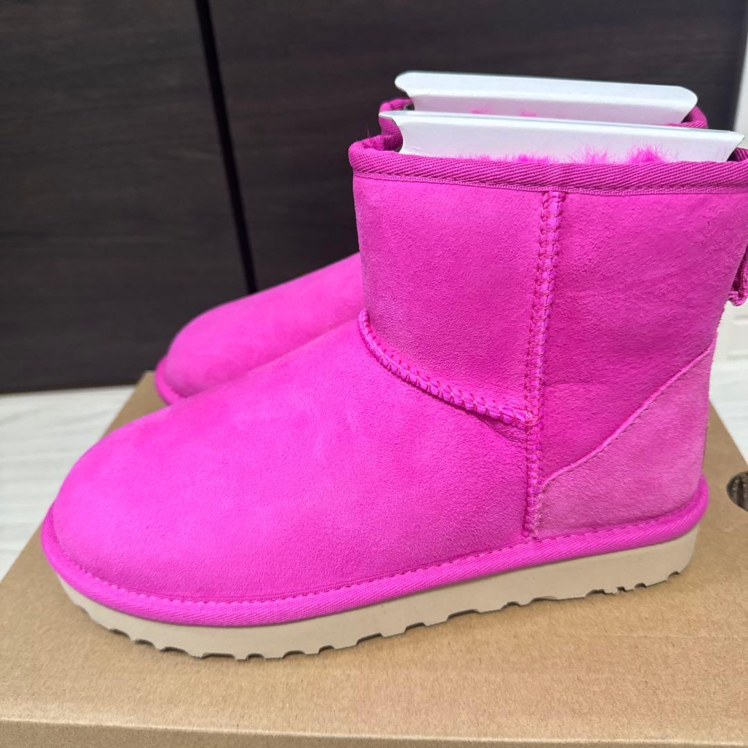 UGG W CLASSIC MINI II　ROCKROSEピンク【新品未使用】