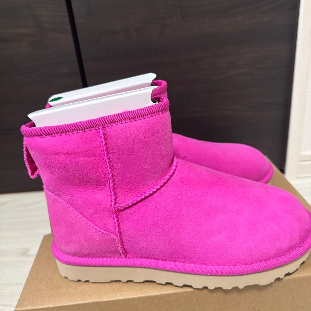 UGG W CLASSIC MINI II　ROCKROSEピンク【新品未使用】