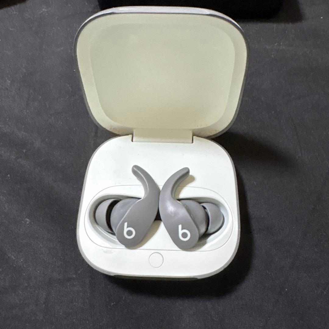 イヤホン Beats fit pro