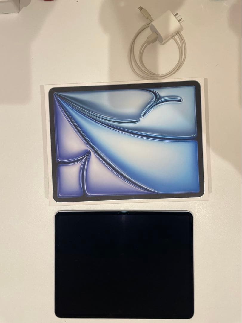 Apple iPad Air (第6世代) 128GB 13インチ