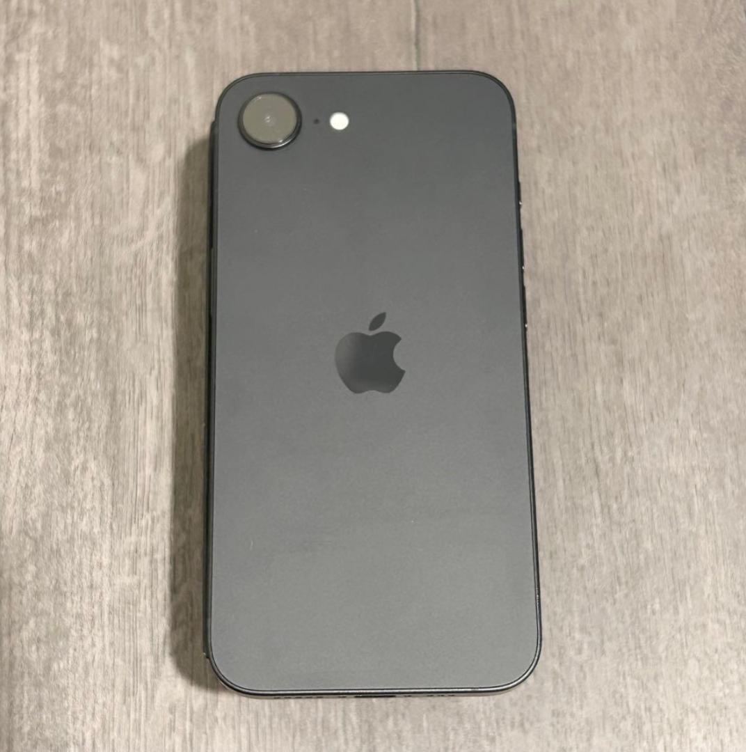 【新品同様】iPhone 16e｜128GB｜SIMフリー版　バッテリー100％