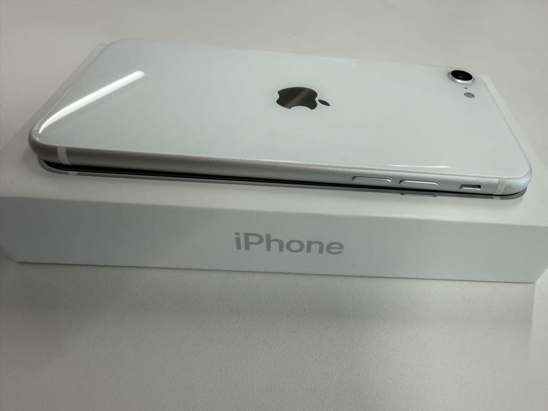 Apple iPhone SE (第2世代) 64G ホワイト 本体