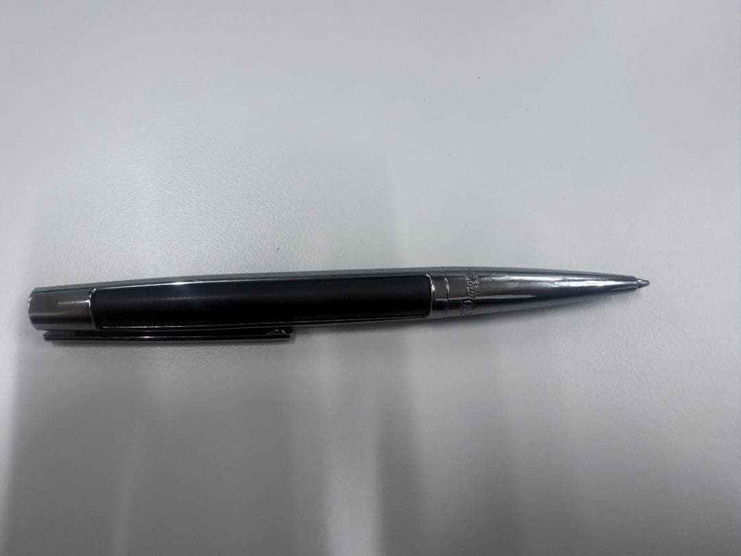 ✨【S.T. DUPONT デフィ ボールペン ブラック×シルバー】✨