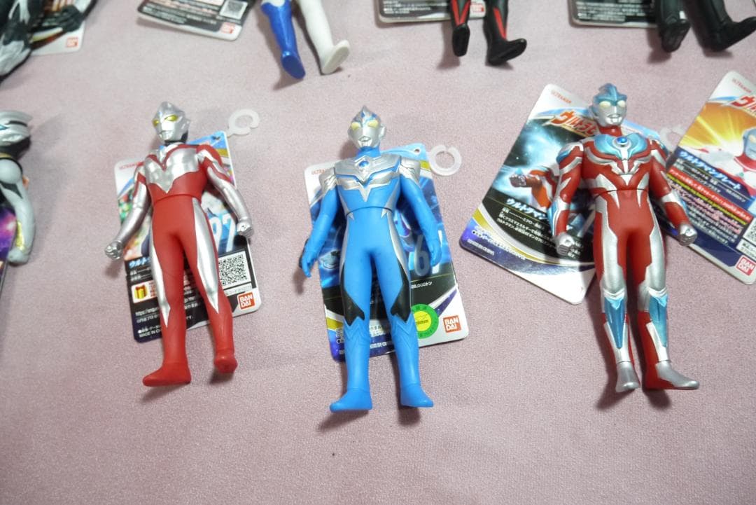 ウルトラヒーローシリーズ　ウルトラ怪獣シリーズ　タグ付きソフビ28体
