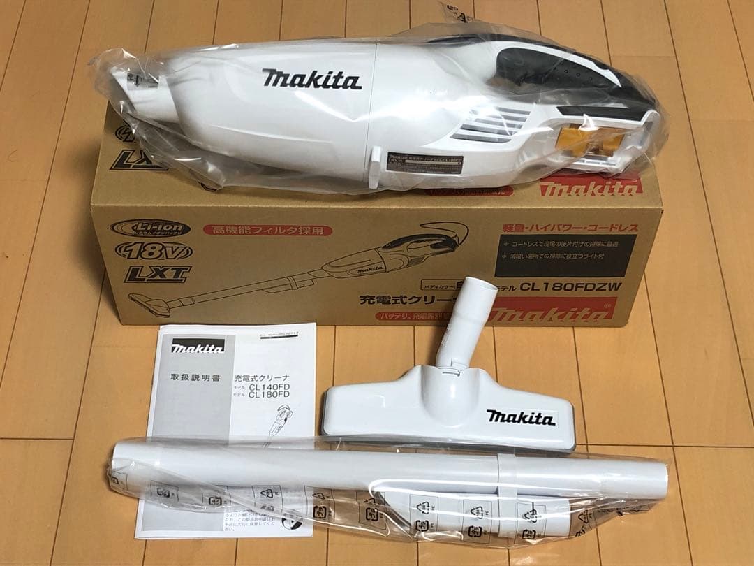 【未使用】マキタ 18V 充電式クリーナー カプセル式 掃除機 送料込み