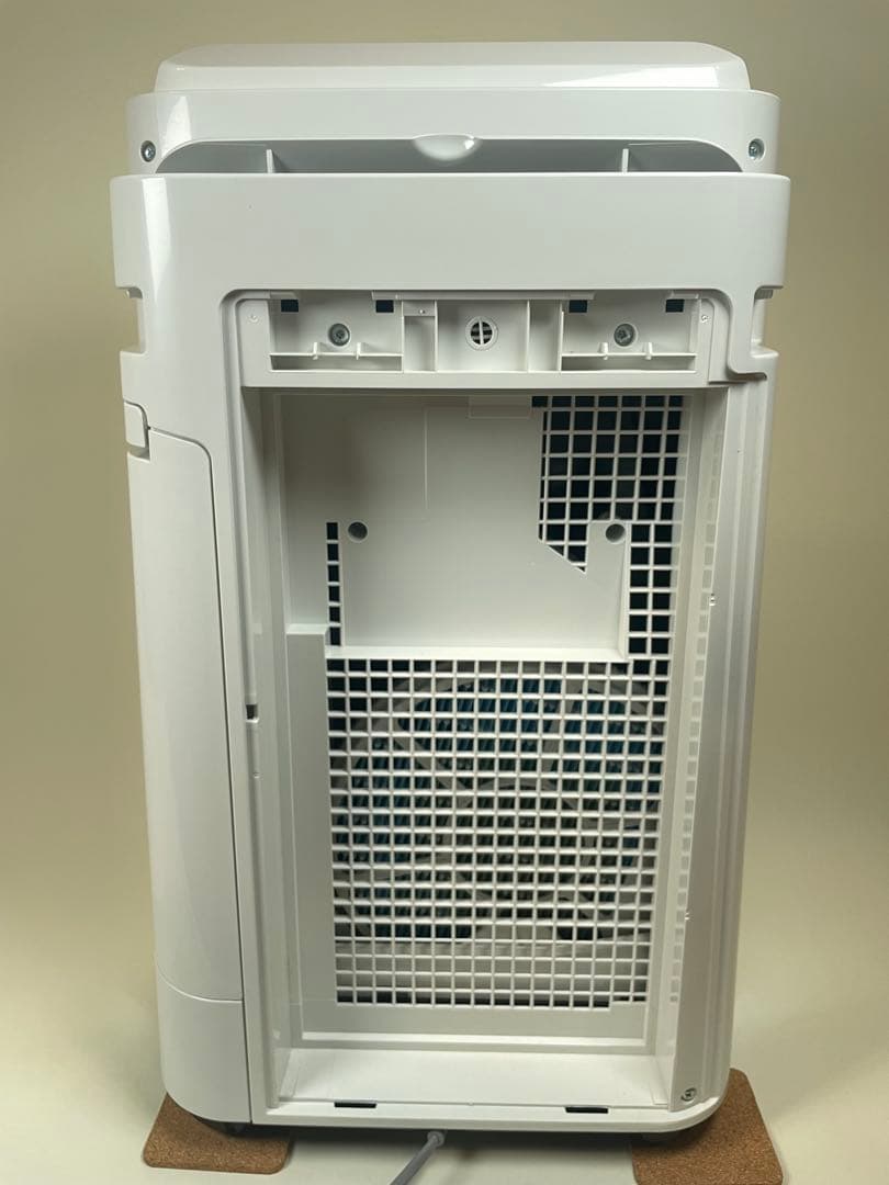 美品　シャープ 加湿空気清浄機 高濃度プラズマクラスター7000 2023年製
