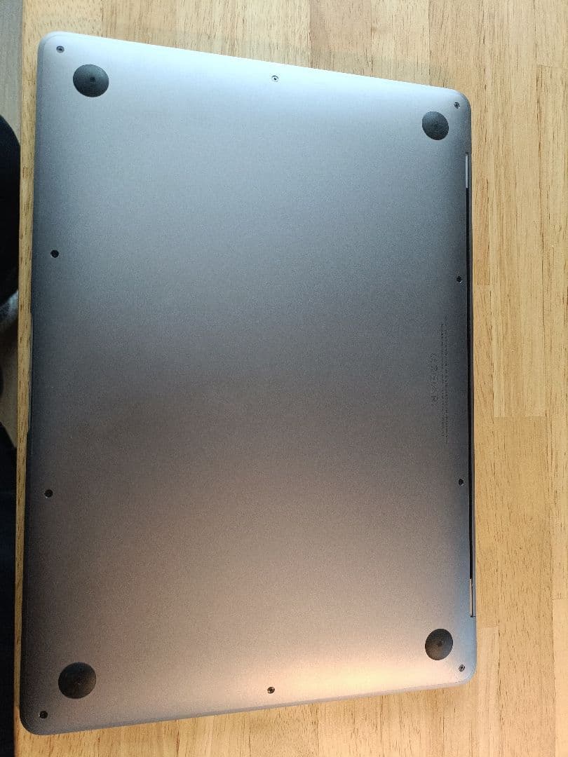 【Su Wai Htet】MacBook Air 2019スペースグレー