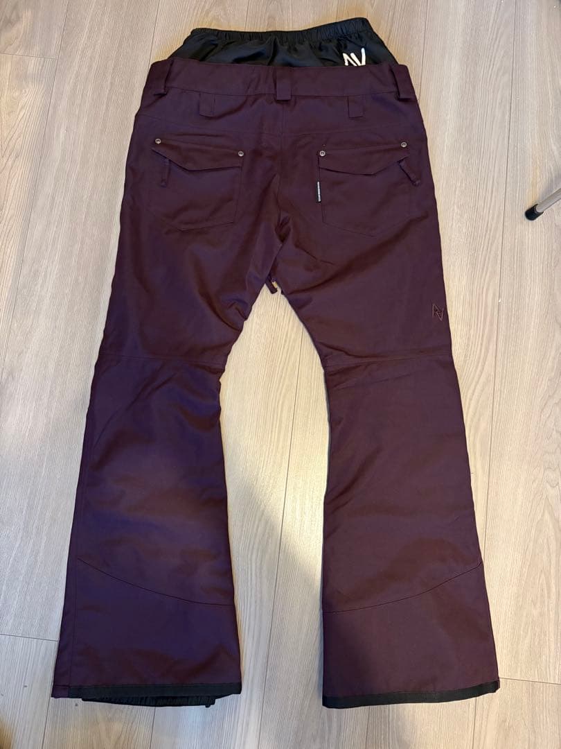 AA Hard Wear スノーボードウェア　レディースパンツ　ダブルエー　細身