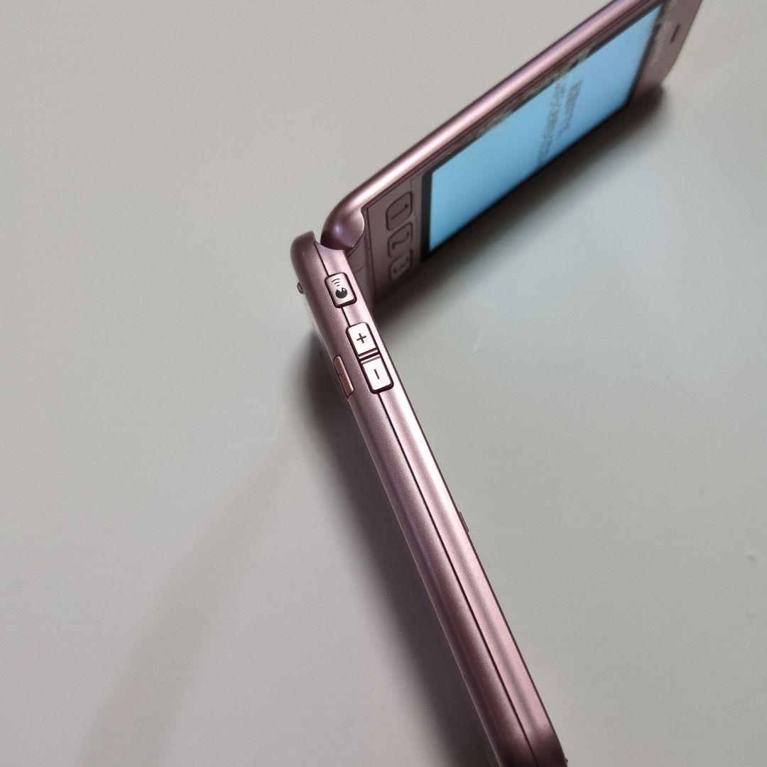 docomo らくらくホン 富士通 F-01M 本体のみ 画面保護フィルム付き