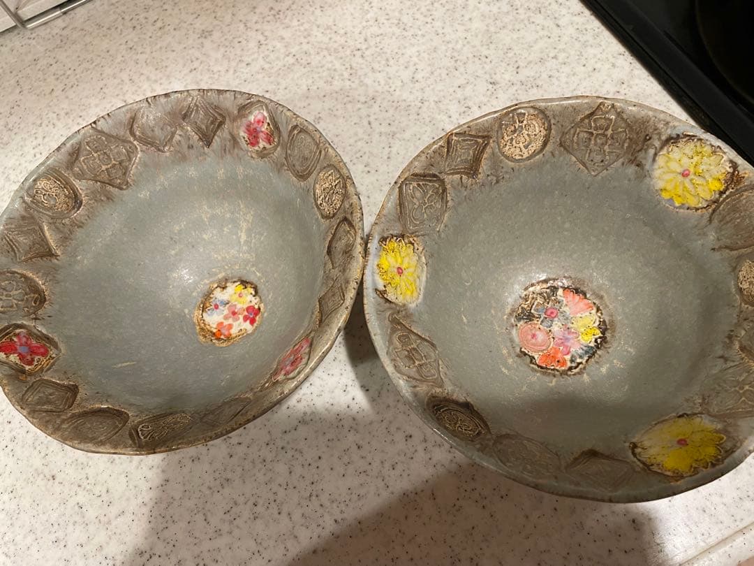 グレーの花柄ボウル 2個セット