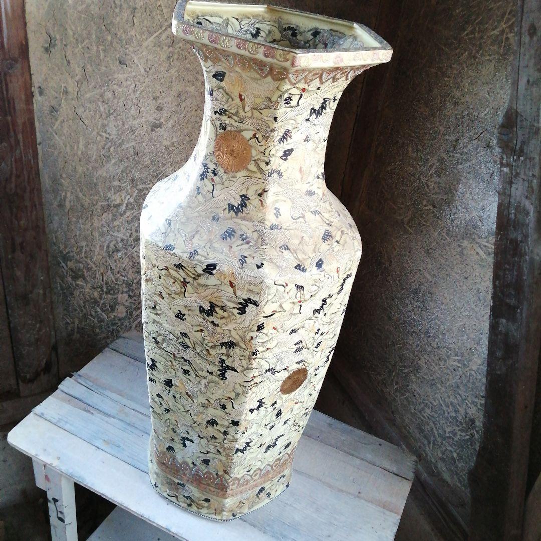 【愛知県内引取限定】薩摩焼　群鶴面取八角大壺　82cm