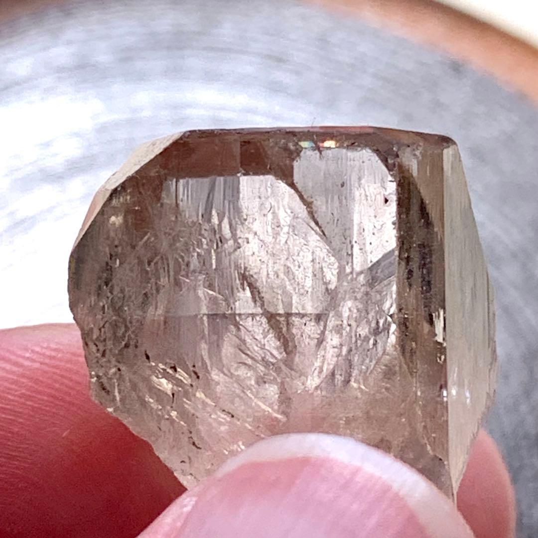 美し過ぎるピーチカラートパーズ原石74ct/非加熱/鉱物標本
