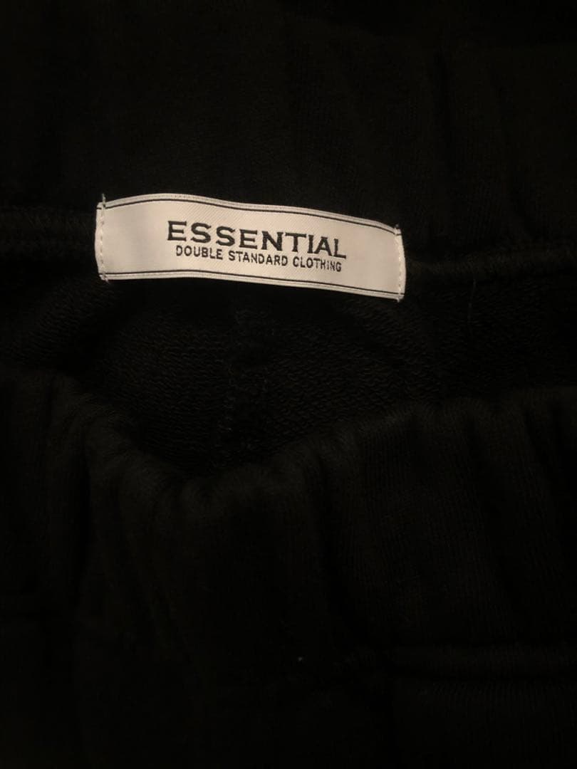 ESSENTIAL ロゴ裏毛プルオーバー ショートパンツセットアップ