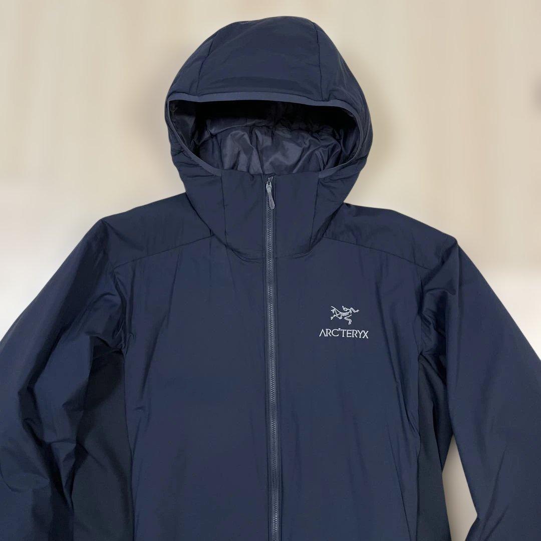 廃盤モデル【美品】アークテリクス /アトムフーディAtom Hoody M