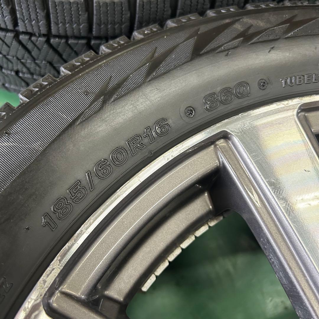 中古スタッドレス185/60R16ブリザック4本セット　ノート、オーラ、デミオ等