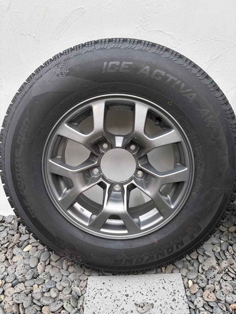 ジムニーシエラ　スタッドレスタイヤNANKANG AW-1 195/80R15