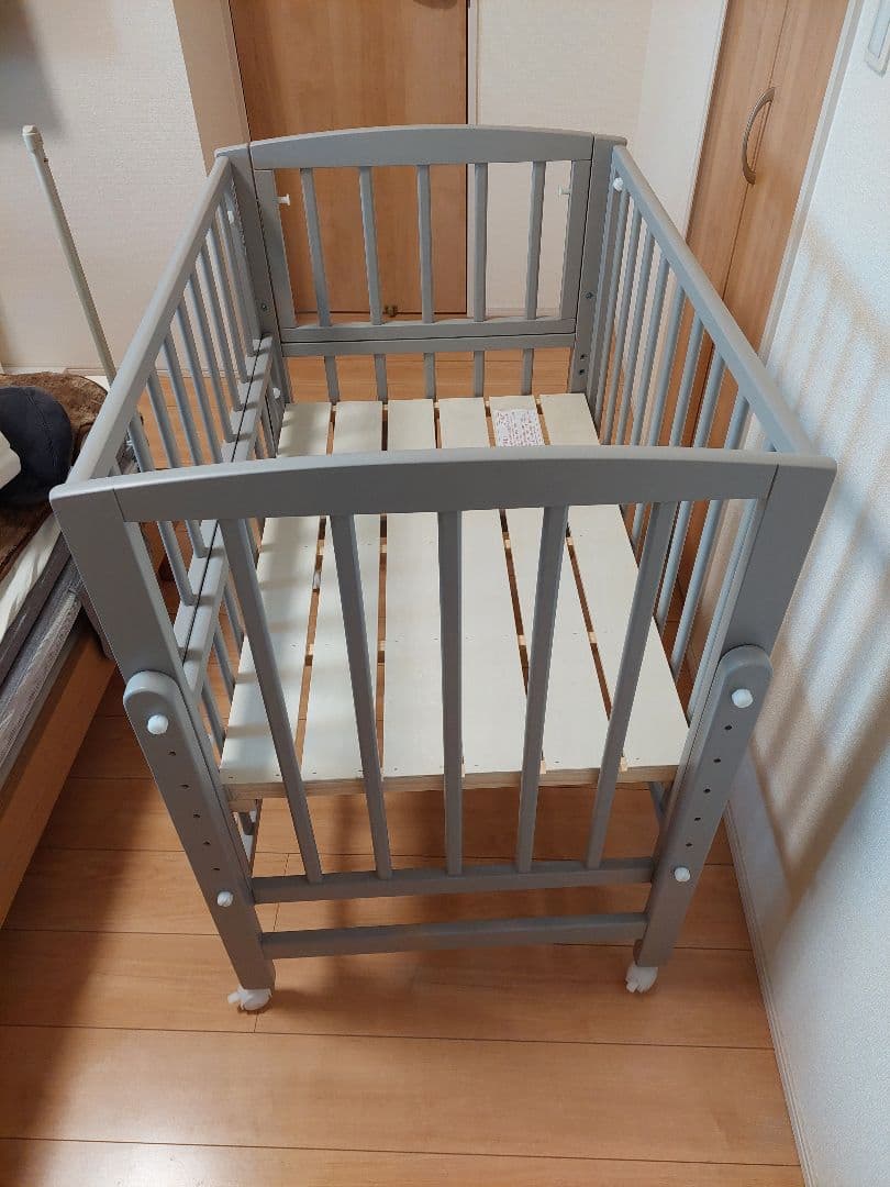 大和屋　ノモックミニ　グレー　ベビーベッド