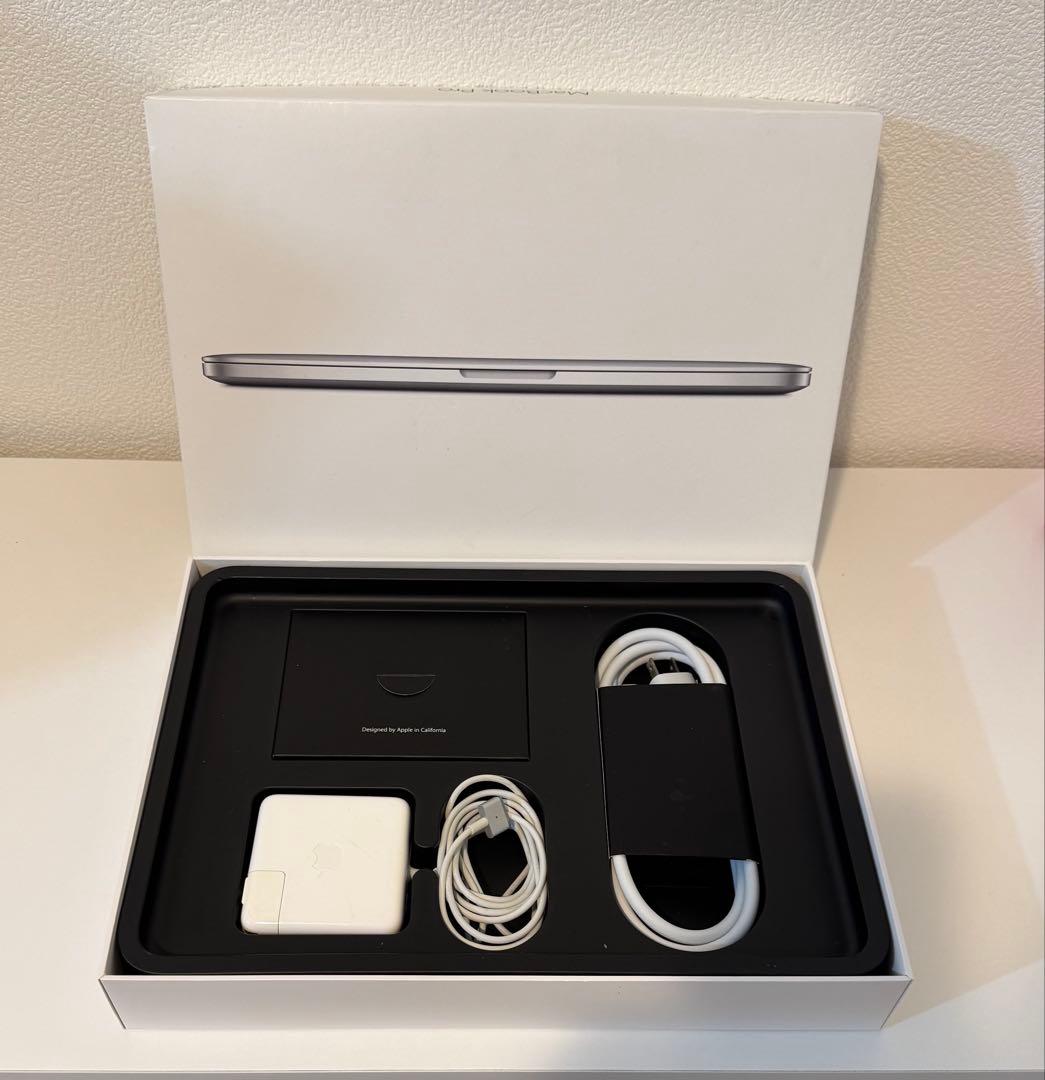 美品 Macbook Pro 15インチ 今年最新mac os Sequoia
