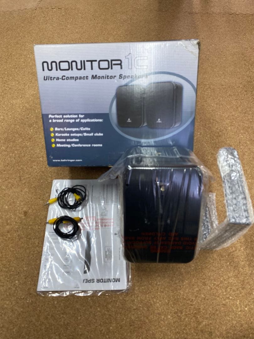 BEHRINGER(ベリンガー)、Monitor1C 、モニタースピーカー