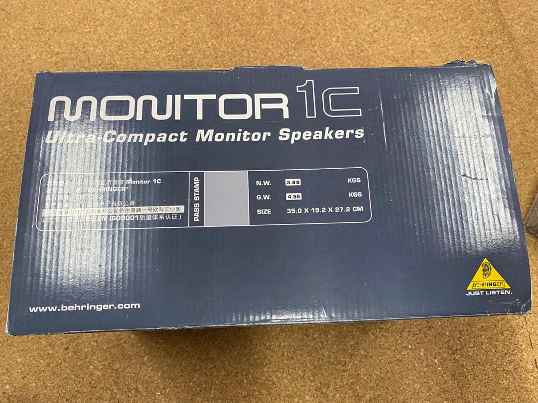 BEHRINGER(ベリンガー)、Monitor1C 、モニタースピーカー