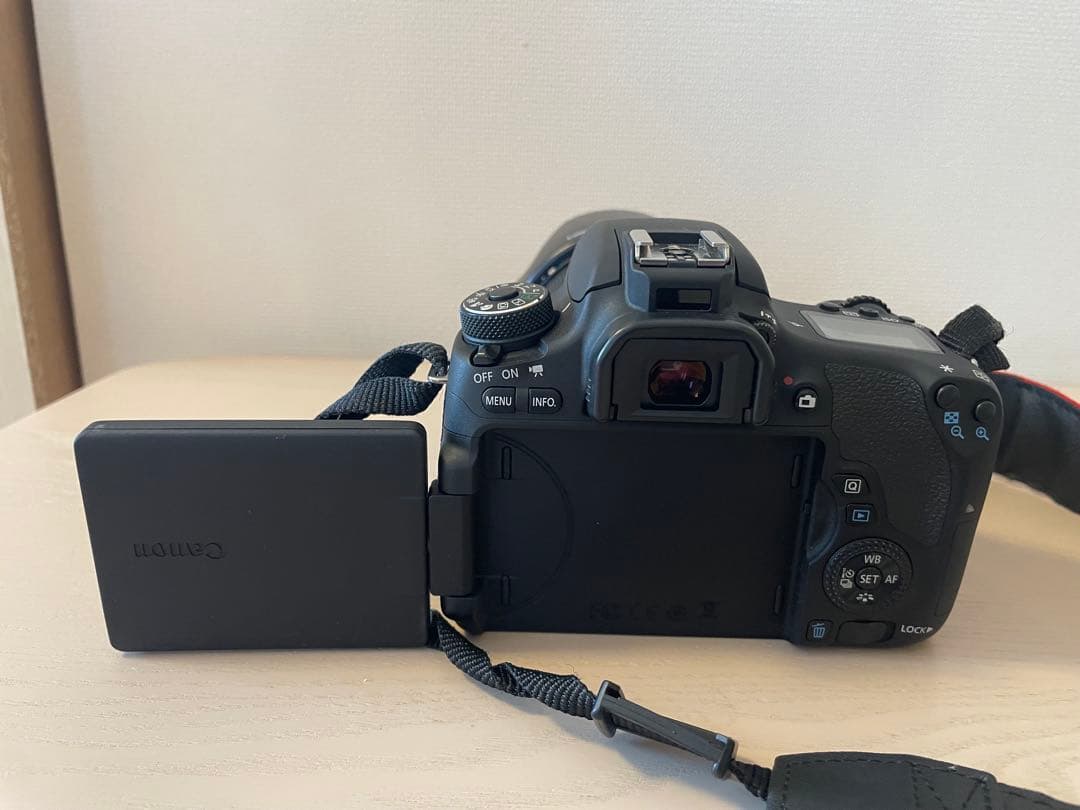 キャノン　一眼レフ　EOS8000D 美品　オプション豊富！　一部訳あり